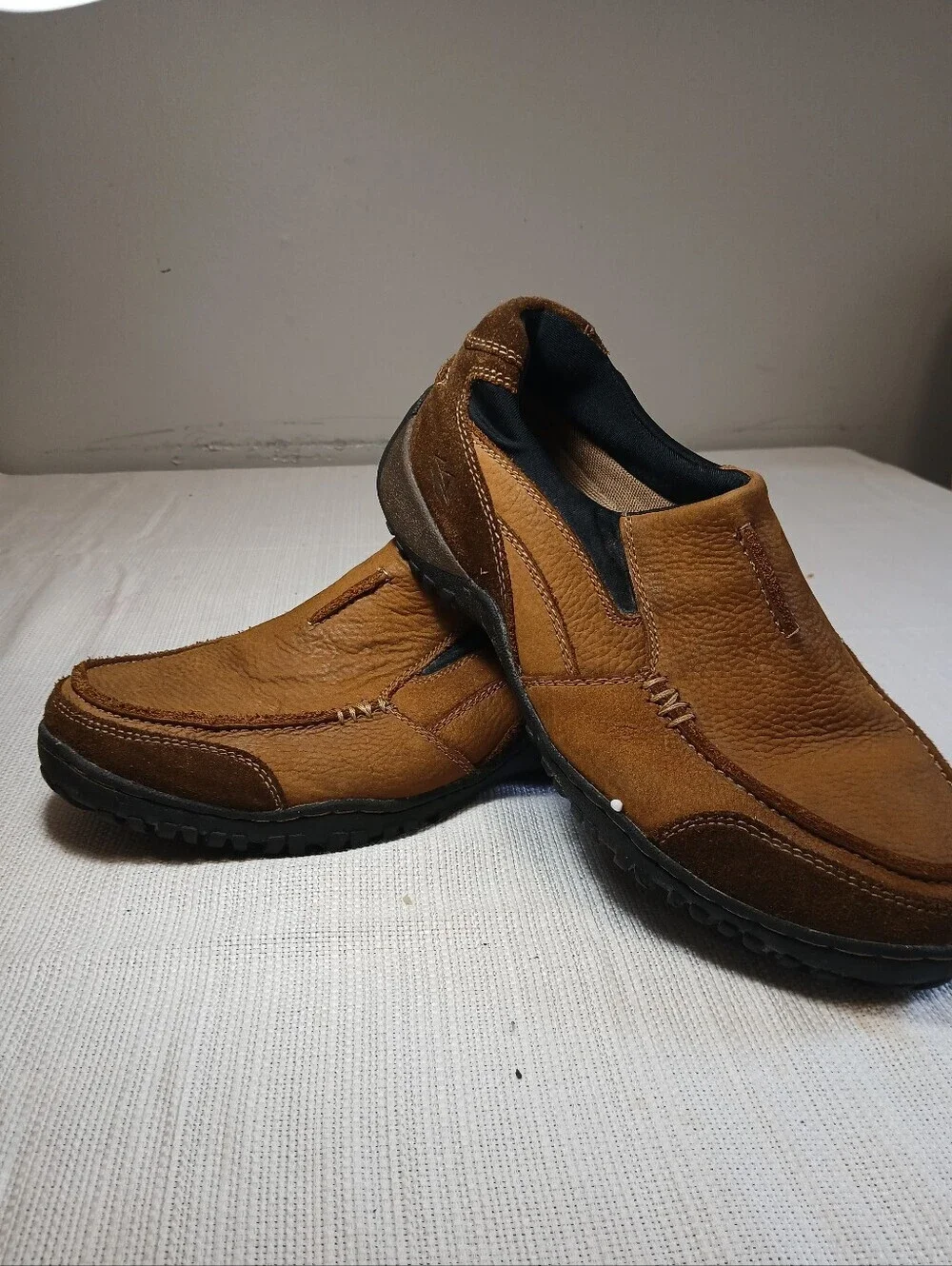 Nunn Bush Men's Tan and Brown Leather Slip-On Loafers